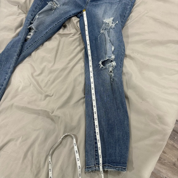 Judy Blue boyfriend distressed jeans style# JB82217MD 7/28 - Picture 8 of 8